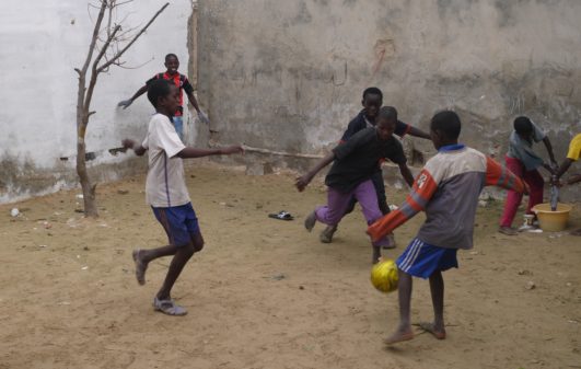 BUWOG Spendenaktion: „Ein Haus für Straßenkinder im Senegal“ steht kurz vor der Dachgleiche