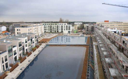 Richtfest im 52° Nord: Eine Krone fürs Regattahaus
