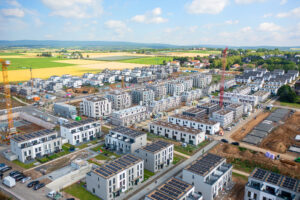 Die Baustelle im Sommer 2021. Stück für Stück entsteht neuer Wohnraum. Foto: BUWOG