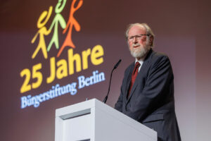 Wolfgang Thierse, Ehemaliger Präsident des Deutschen Bundestages, lobte die Arbeit der Bürgerstiftung Berlin. Foto: PR